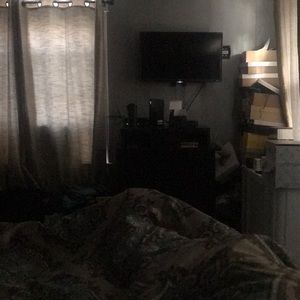 Meet your Posher, Hajaratu